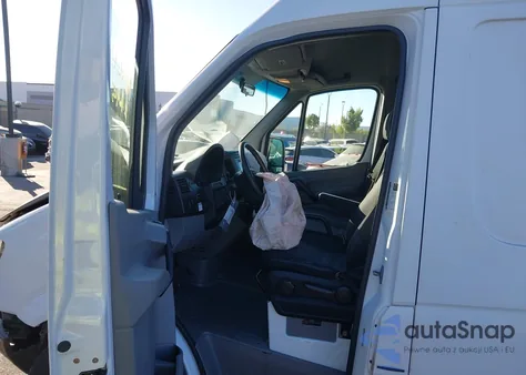 2011 Mercedes-Benz Sprinter 2500 Normal Roof из США, поврежденный, VIN WD3PE7CC5B5585446